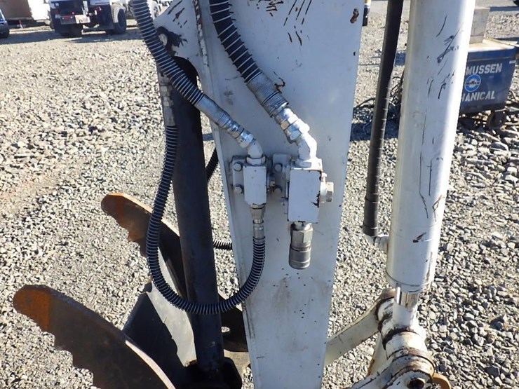 takeuchi-tb260-image-22