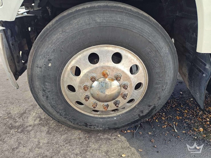 2022-mack-pinnacle-t/a-wet-kit-day-cab-truck-tractor-image-40