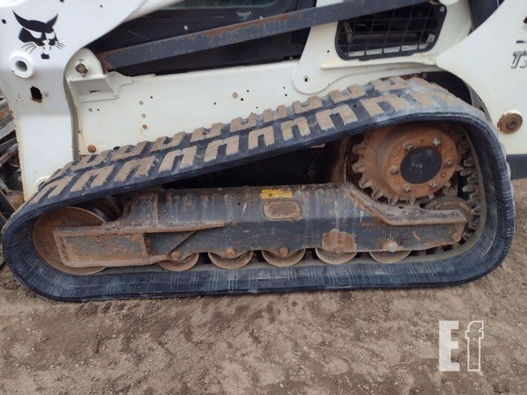 2017-bobcat-t740-image-21