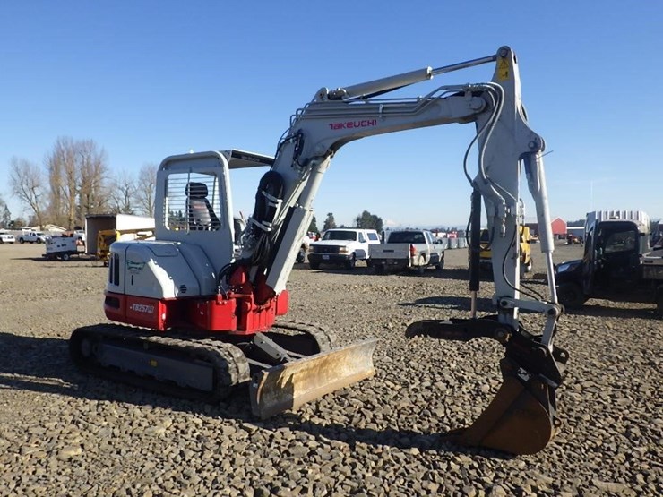 takeuchi-tb257fr-image-2