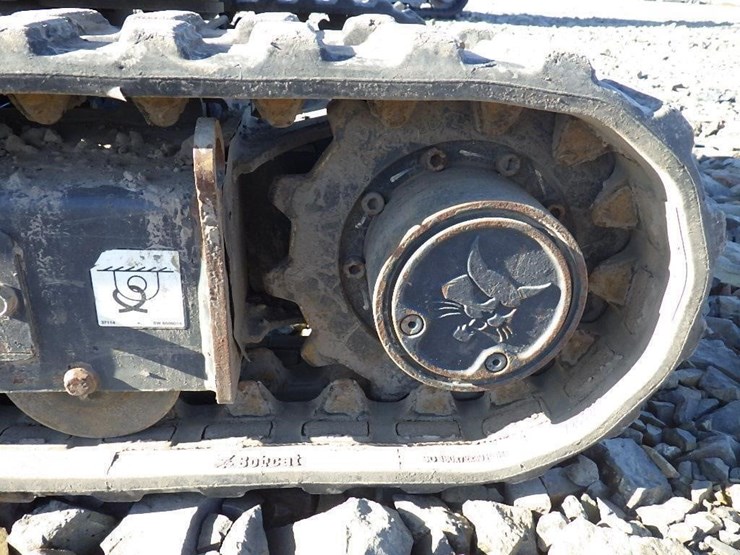 2021-bobcat-e10-image-28