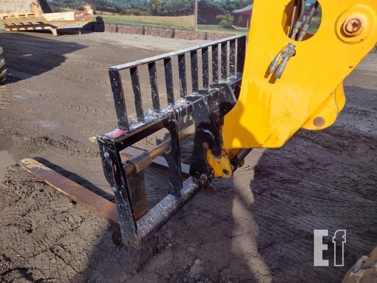 2017-jcb-510-42-image-19