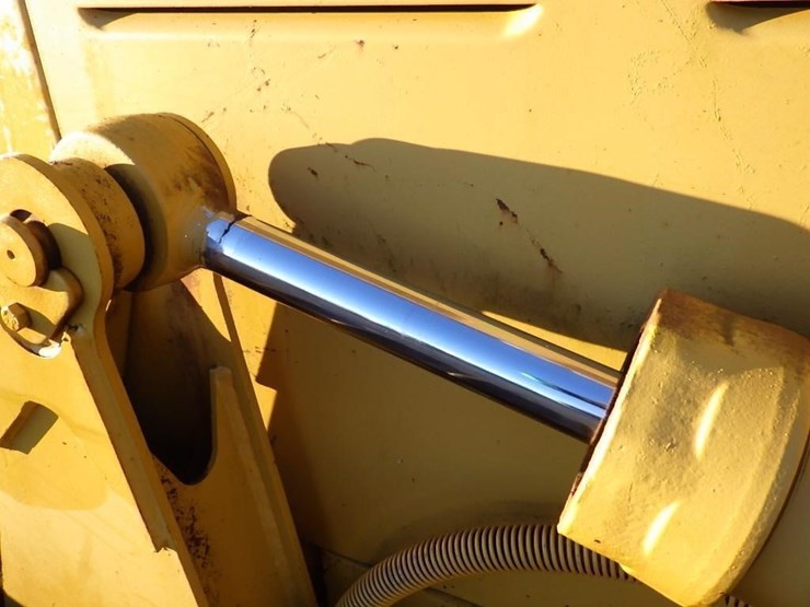 caterpillar-d3c-image-15