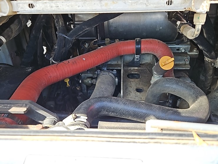 2017-takeuchi-tl12v2-image-19