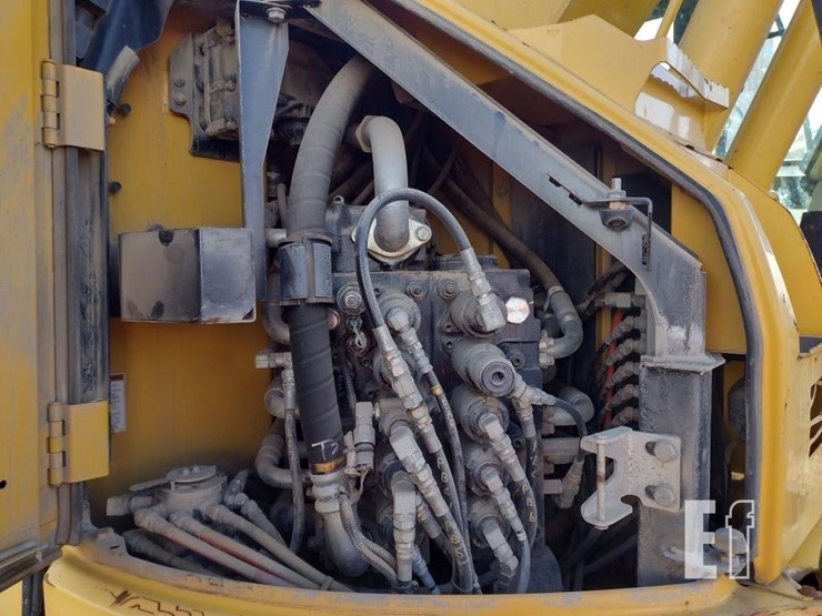 kobelco-sk230sr-lc-5-image-46