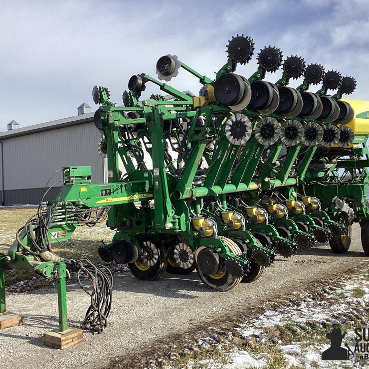 2011 JOHN DEERE 1790