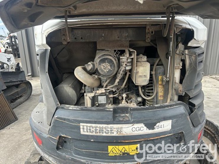 2017-bobcat-e32i-image-9