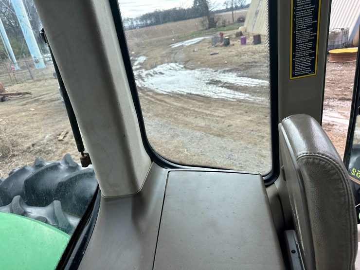 2013-john-deere-9560r-image-80