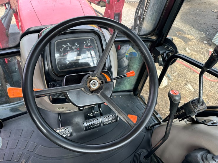 #38413-•-case-125a-mfwd-tractor-image-56