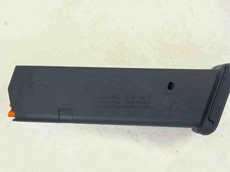 glock-pistol-image-7