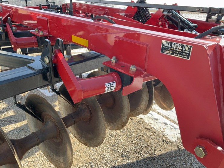 case-ih-870-ecolo-tiger-disc-ripper-image-49