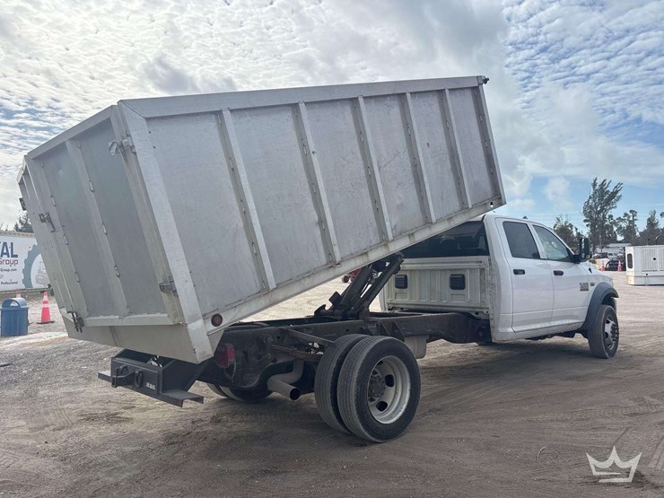 2016-ram-4500-crew-cab-landscape-dump-truck-image-4