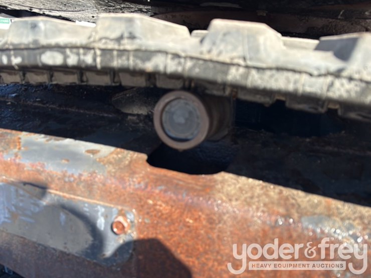 2020-bobcat-e26-image-25