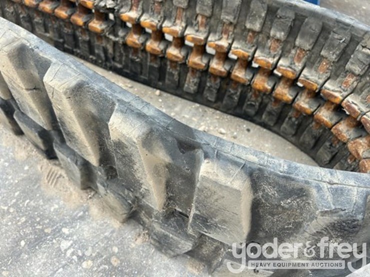 2017-bobcat-e32i-image-6