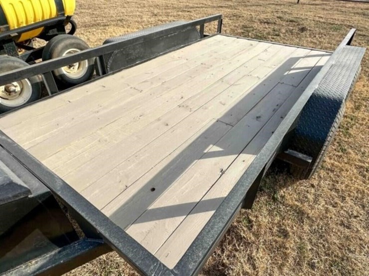 flatbed-trailer-image-4