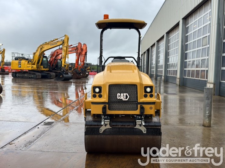 2024-caterpillar-cb2.7-image-8