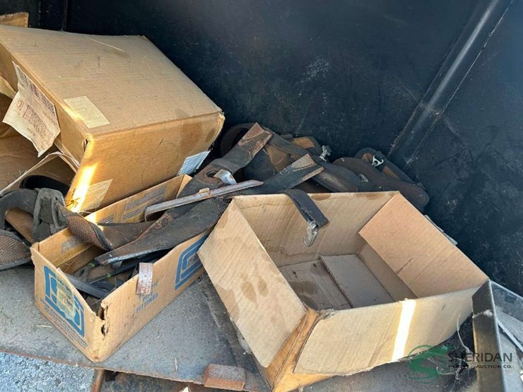 steel-work-bench/cabinet-with-vise-image-8