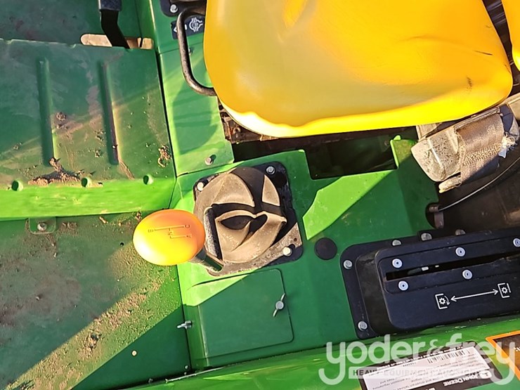 2024-john-deere-5075e-image-18