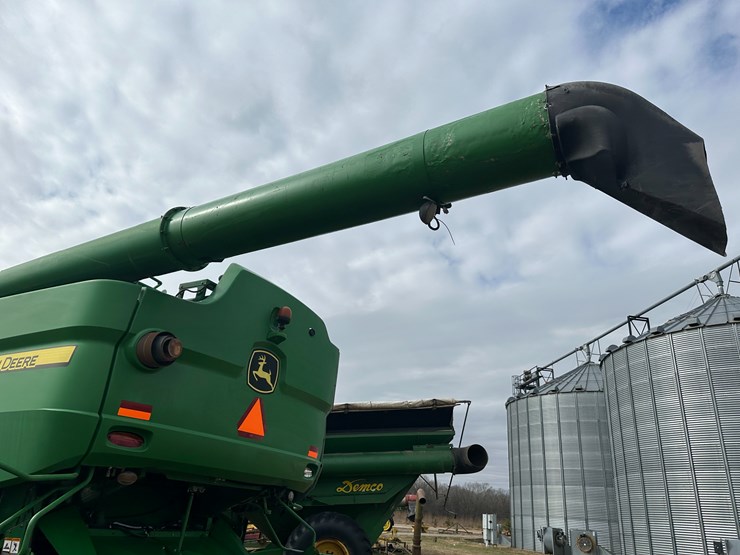 #38409-•-2014-john-deere-s680s-prwd-combine-image-17