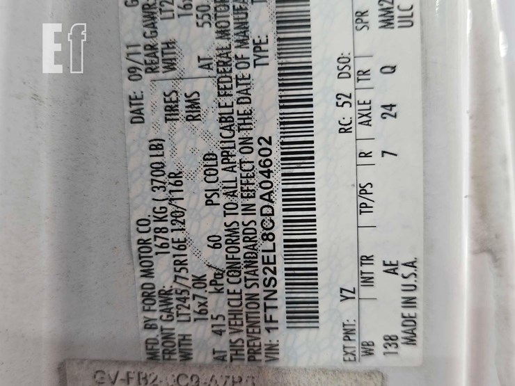 2012-ford-e250-image-26