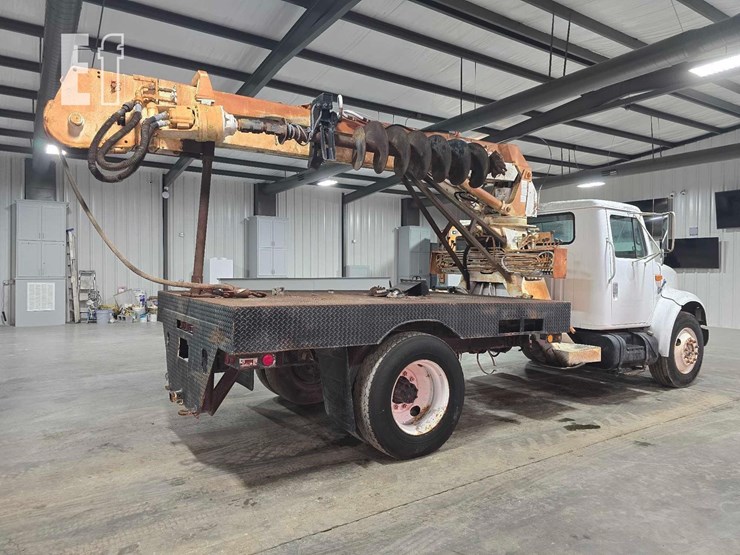 1998-international-4700-image-3