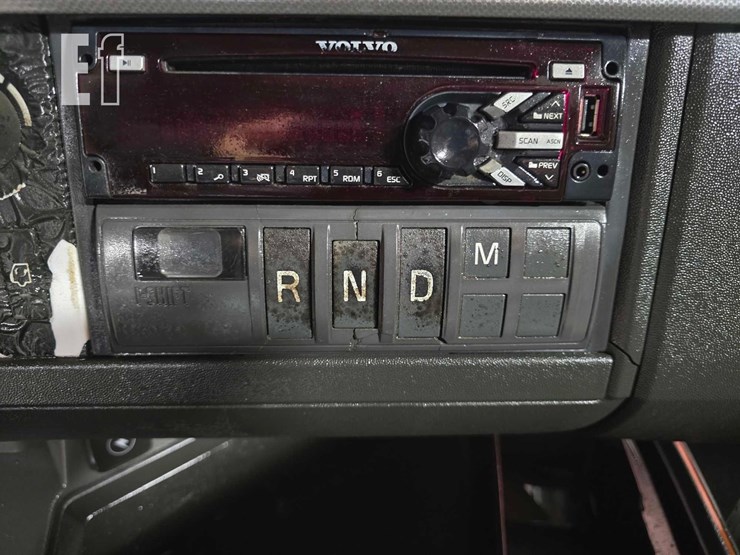 2019-volvo-vnr42t300-image-23