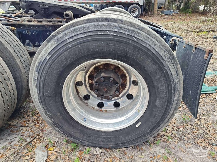 2020-mack-anthem-t/a-wet-kit-day-cab-truck-tractor-image-39