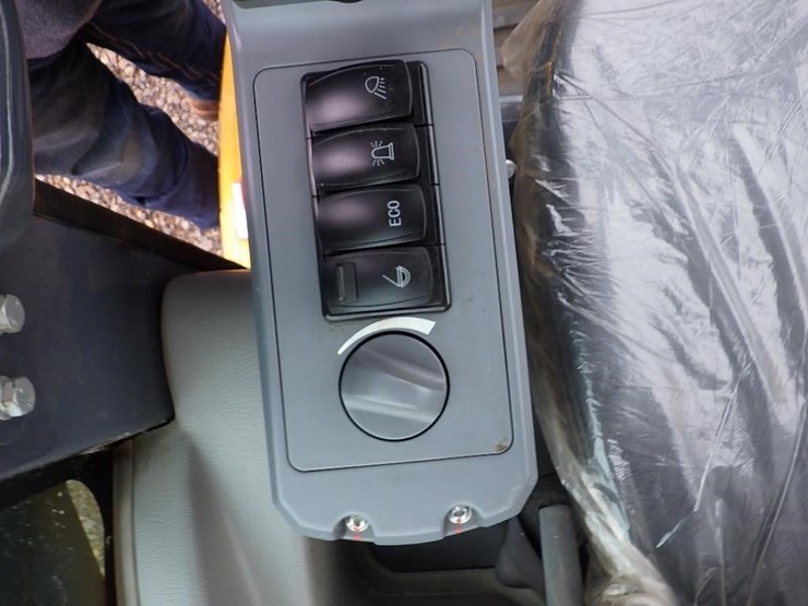 2022-xcmg-xe35u-image-25