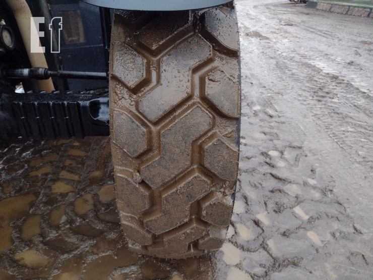 2016-jlg-1255-image-24