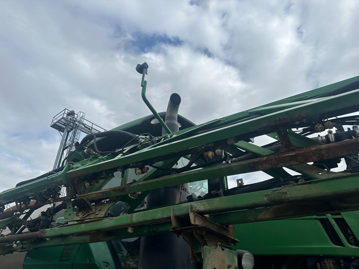 2014-john-deere-r4038-image-51