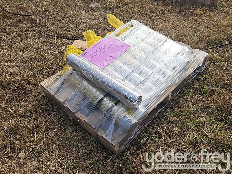 caterpillar-320-image-3