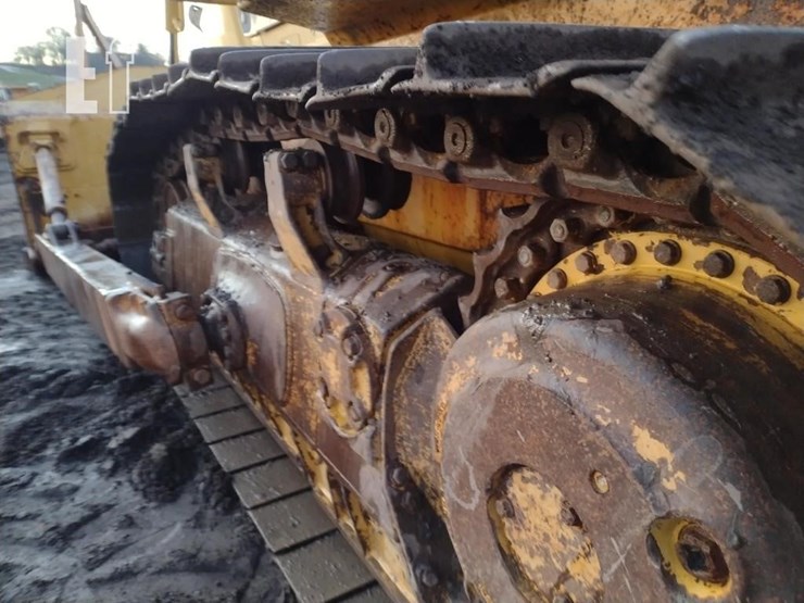 2004-komatsu-d65ex-15-image-22