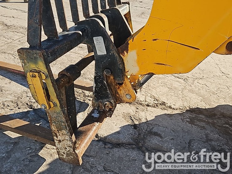 2016-jcb-507-42-image-14