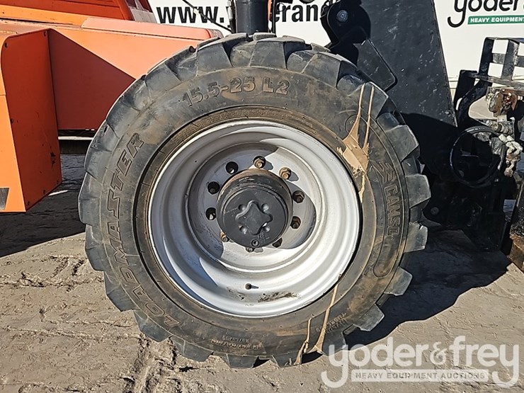 2016-sky-trak-8042-image-10