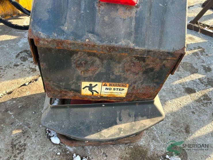 salt-spreader-chute-image-3