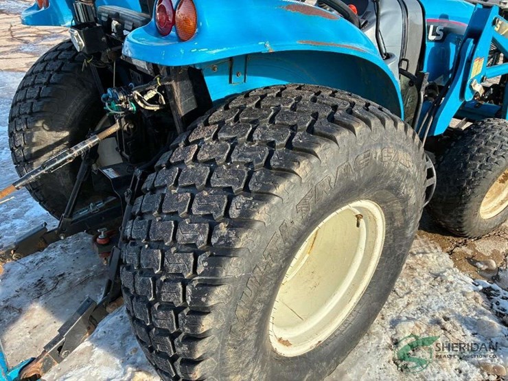 ls-xr4755h-loader-tractor-showing-3660-hours-image-15