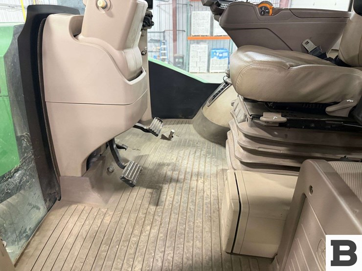 2021-john-deere-9620rx-image-110