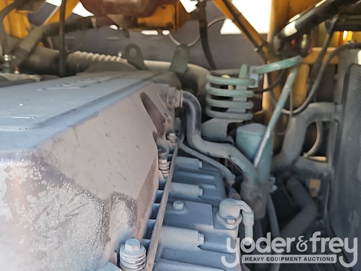 2005-volvo-a30-image-26