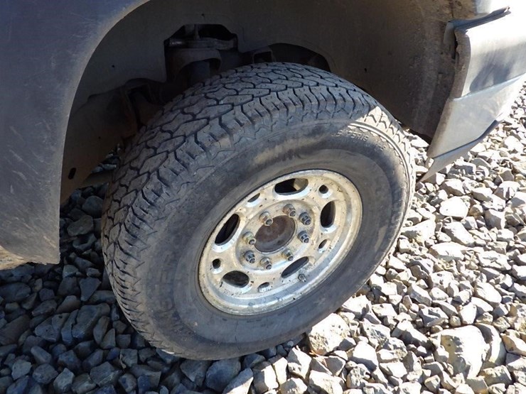 2006-chevrolet-2500-image-22