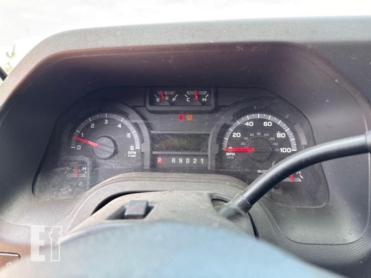 2014-ford-e150-image-13