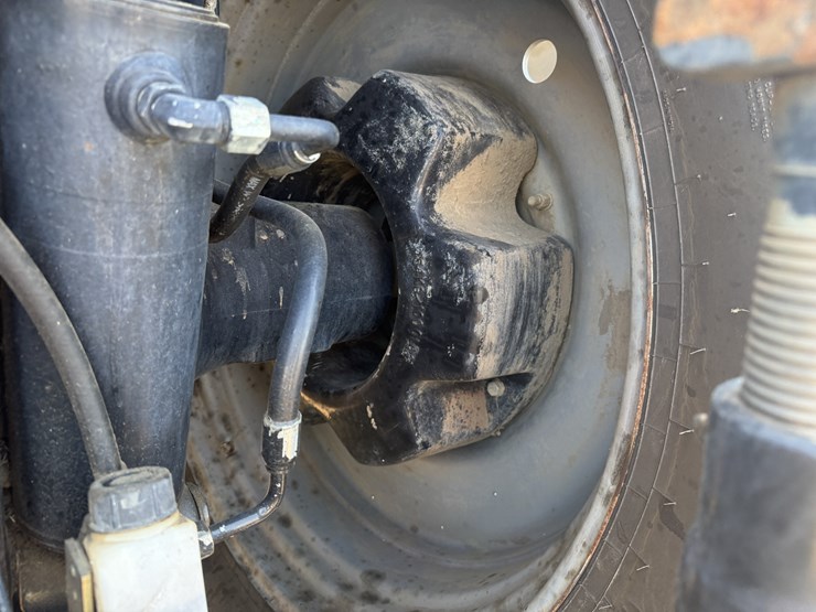 case-ih-315-magnum-image-9