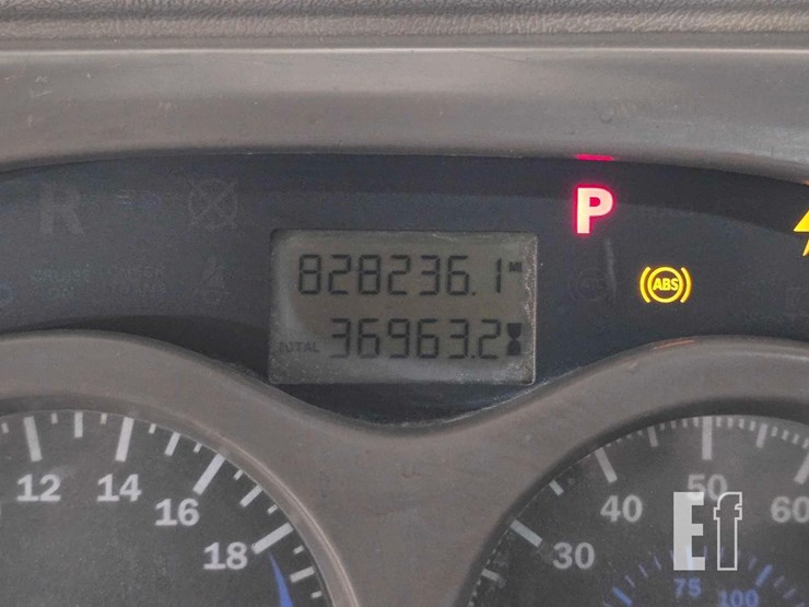 2006-mack-vision-cxn613-image-12