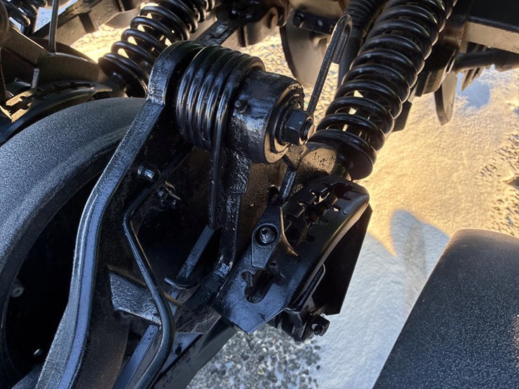 john-deere-1590-image-30