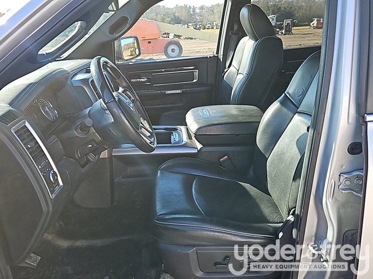 2016-dodge-ram-1500-image-21