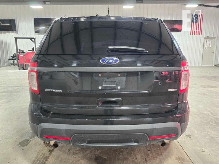 2014-ford-explorer-image-8