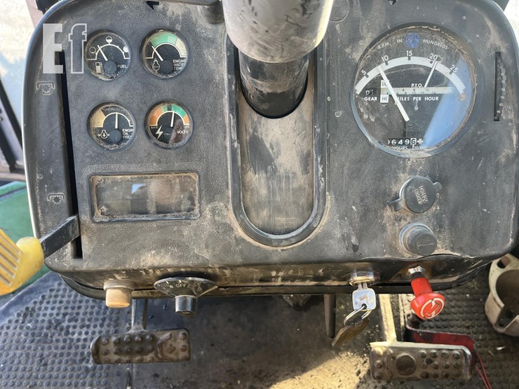 john-deere-8640-image-24