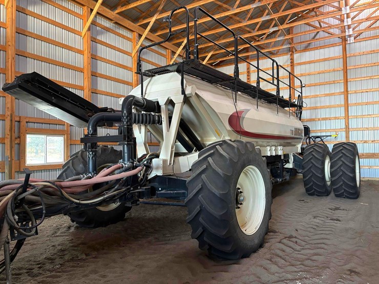 2014-bourgault-7700-image-29