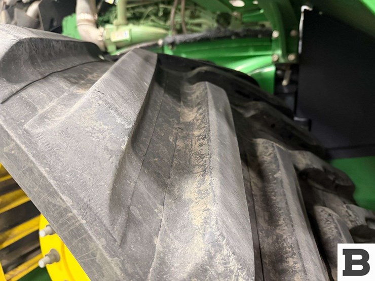 2021-john-deere-9620rx-image-39