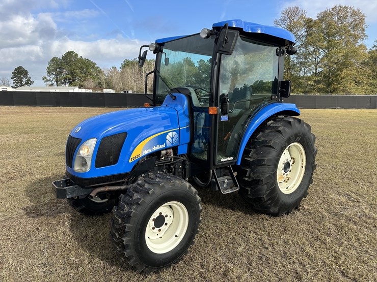 2008-new-holland-t2420-image-1