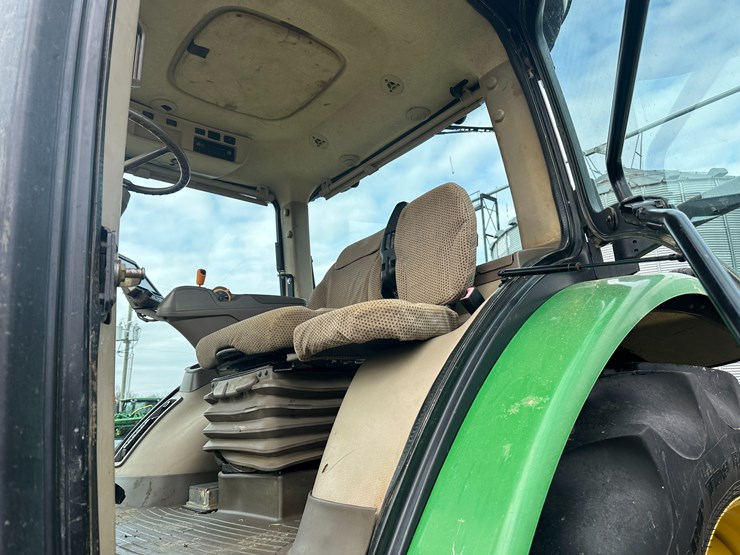 2010-john-deere-8345r-image-65